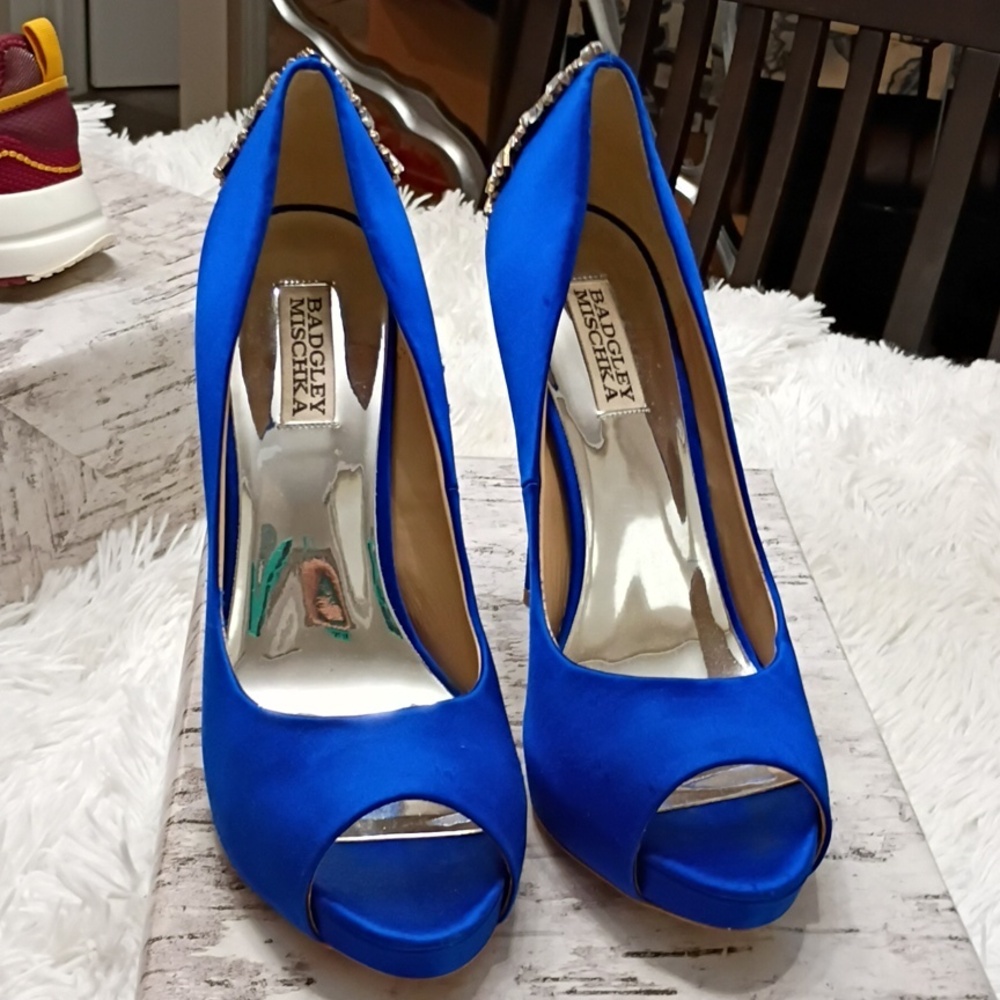 Badgley Mischka Kiarra Saphire Blue Satin Crystal-Back Peep-Toe Heels 9.5M - Picture 5 of 16